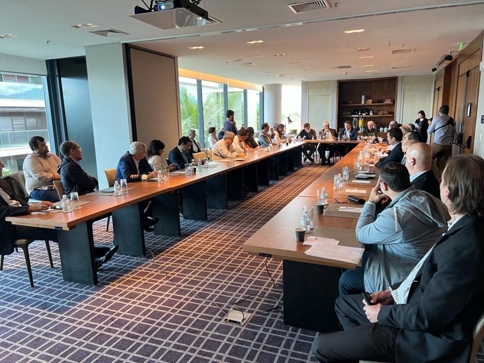 Reunioes de diretoria discutem eventos temas juridicos e hospedagem segura FOTO 1 1