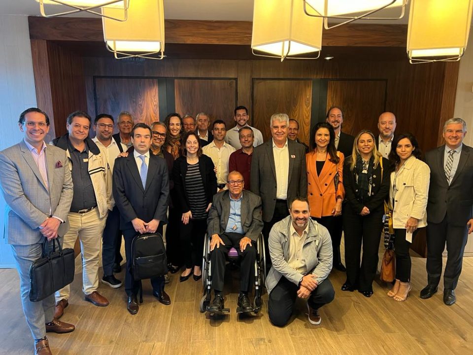 Reunioes de diretoria discutem eventos temas juridicos e hospedagem segura FOTO 2 1 1
