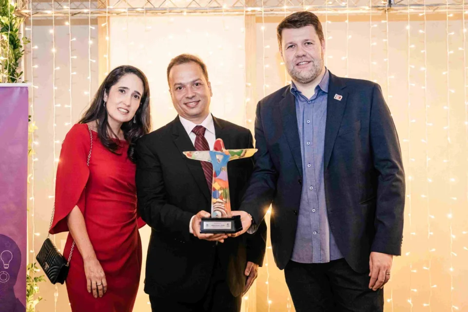 Equipe Santa Bárbara e secretário Tutuca