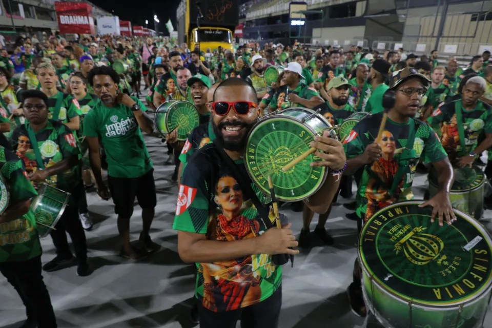 2 Carnaval Foto extra cred Alexandre Macieira