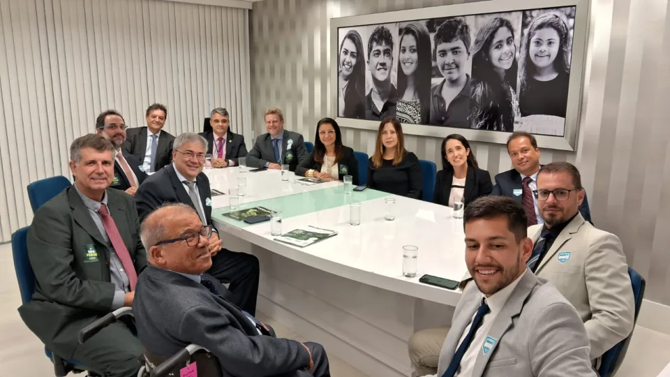 Gabinete Romario 1