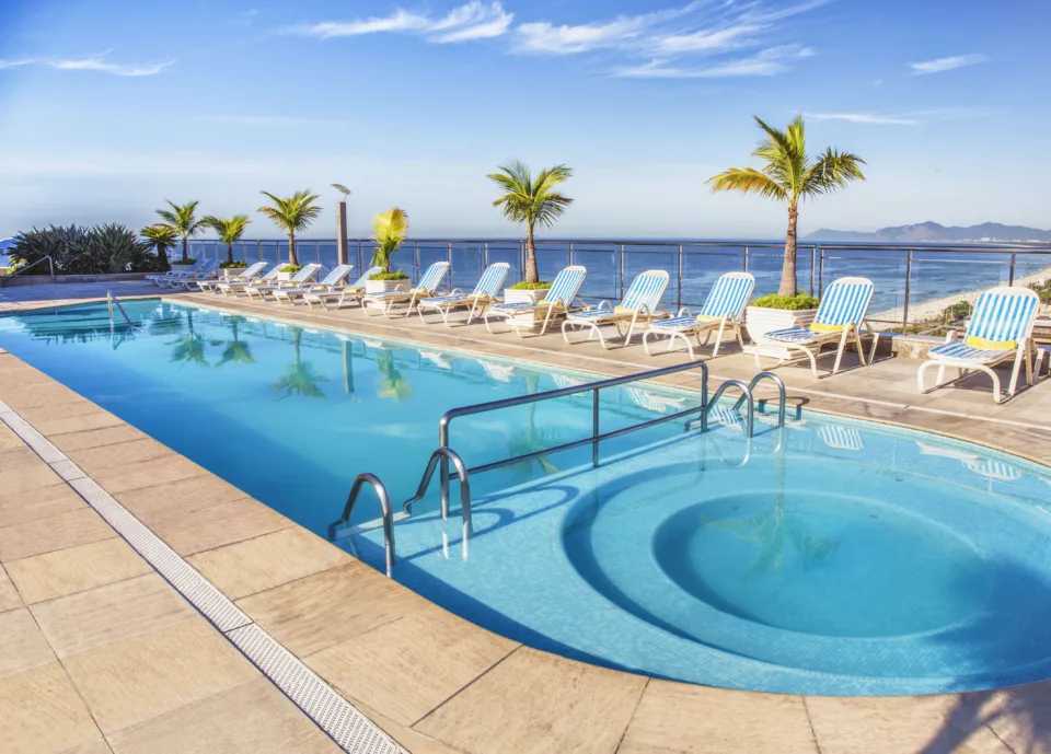 Piscina Windsor Barra 2