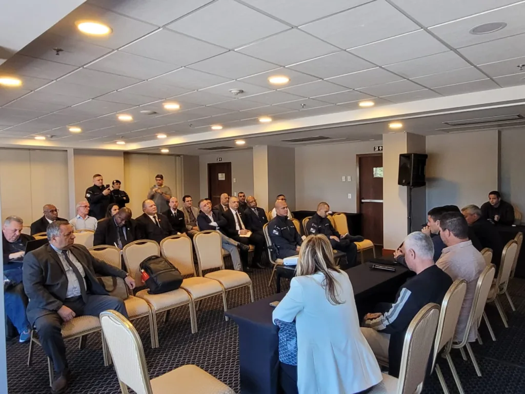 Fórum dos gerentes de segurança da hotelaria reúne lideranças do poder público 11 forum de sgeureabnala 1 1