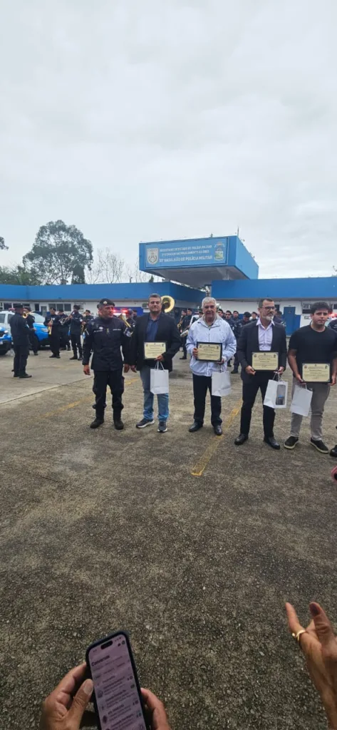 Presidente do HotéisRIO é homenageado em cerimônia da PM 14 WhatsApp Image 2025 12 18 at 11.37.10 4