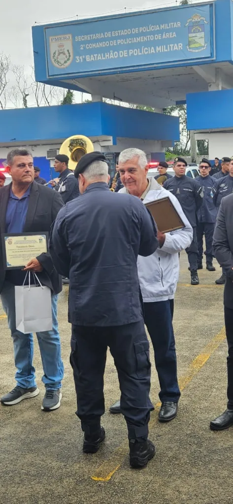 Presidente do HotéisRIO é homenageado em cerimônia da PM 15 WhatsApp Image 2025 12 18 at 11.37.10 5