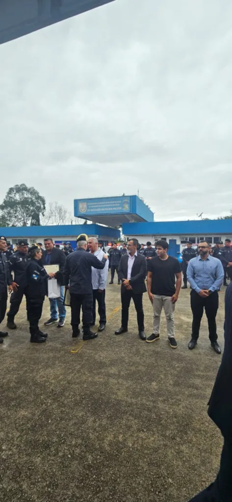 Presidente do HotéisRIO é homenageado em cerimônia da PM 17 WhatsApp Image 2025 12 18 at 11.37.11 2