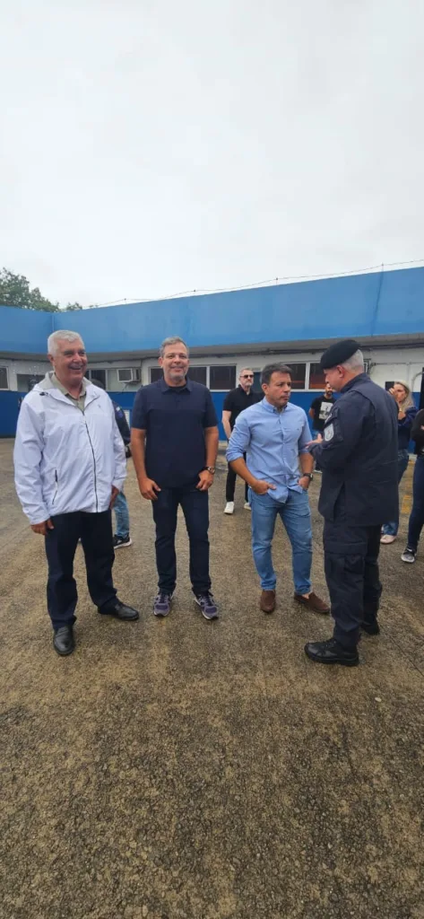 Presidente do HotéisRIO é homenageado em cerimônia da PM 20 WhatsApp Image 2025 12 18 at 11.37.12 3