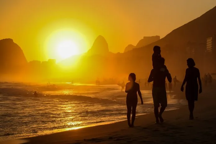 RWBfotos Q 3 696x464 1