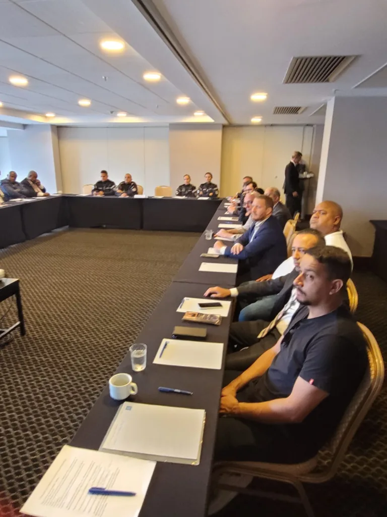 Fórum dos gerentes de segurança da hotelaria recebe novos comandantes da PM 32 WhatsApp Image 2026 05 29 at 09.06.46 1