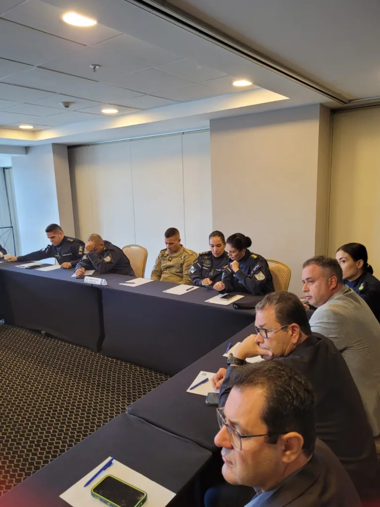 Fórum dos gerentes de segurança da hotelaria recebe novos comandantes da PM 16 WhatsApp Image 2026 05 29 at 12.25.34 3