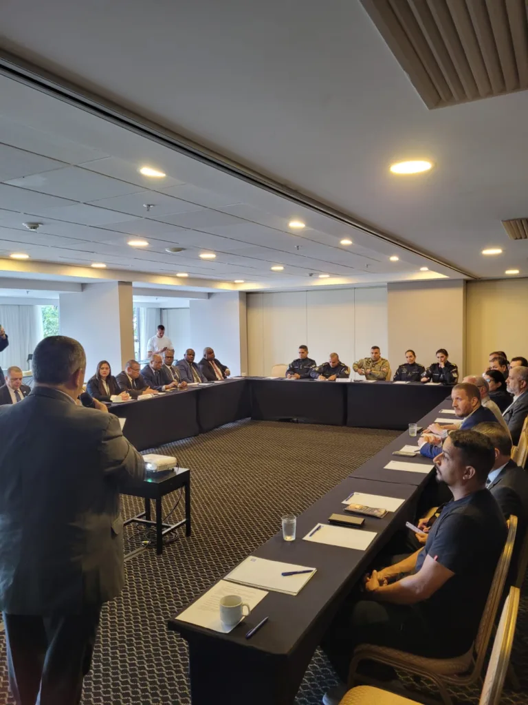 Fórum dos gerentes de segurança da hotelaria recebe novos comandantes da PM 15 WhatsApp Image 2026 05 29 at 12.25.34 4