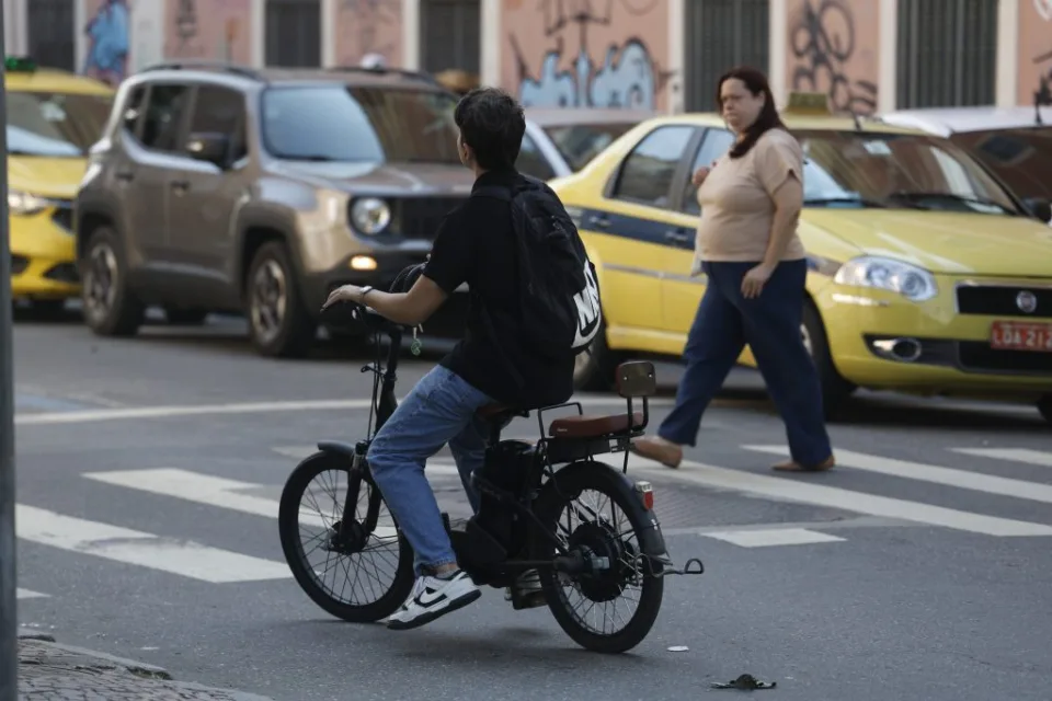 rio de janeiro lidera buscas por motos eletricas no brasil