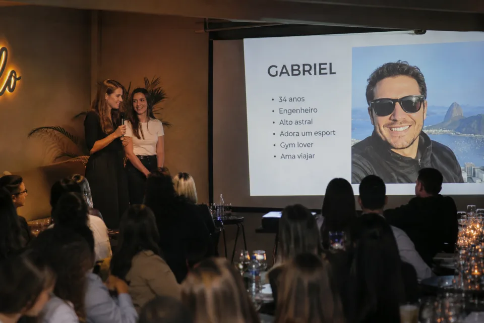 fenomeno internacional evento em que amigos apresentam solteiros em po