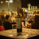 Tacas e garrafas de vinho no Festival de Vinhos do Ilha Plaza, realizado no Terraco Ilha, na Ilha do Governador, Rio de Janeiro
