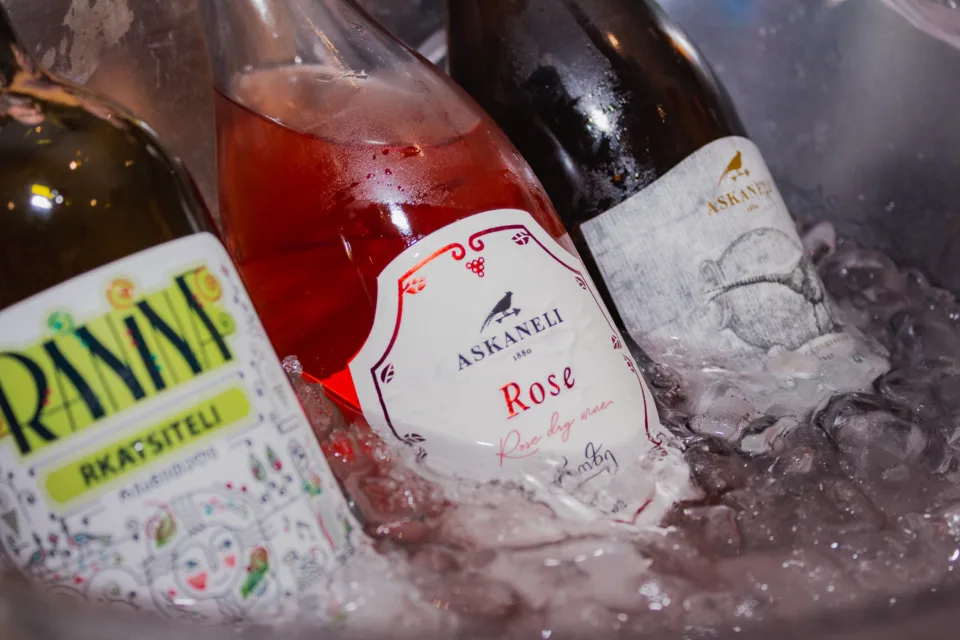 grand tasting rio de janeiro reune mais de 160 rotulos de vinhos no le