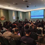 palestra do hoteisrio debate cuidados sanitarios e uso do desfibrilado