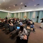 Palestra do HotéisRIO sobre ações de vigilância sanitária em hotéis, no Grand Mercure Rio de Janeiro Copacabana