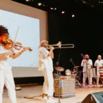 sesc rio recebe show de allan abbadia inspirado em pixinguinha e moaci