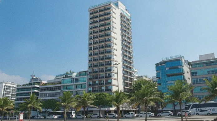Fachada do edifício do antigo Hotel Praia Ipanema, na Avenida Vieira Souto, de frente para a Praia de Ipanema, no Rio de Janeiro