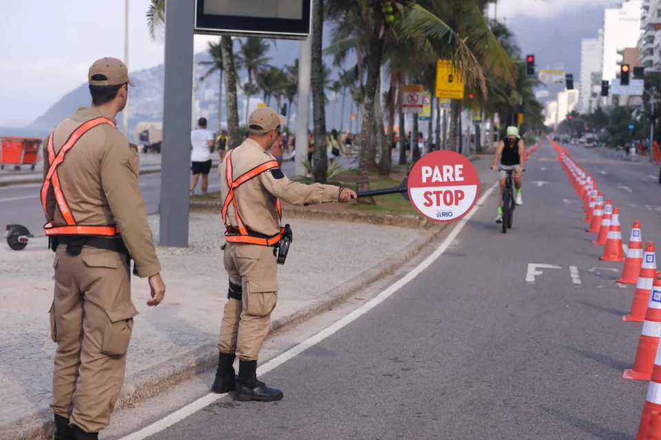 Nova ciclofaixa de lazer na orla da Zona Sul do Rio de Janeiro, entre Leblon e Copacabana