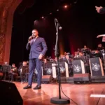 O cantor Diogo Nogueira, que se apresenta com a MPB Jazz Orquestra no Theatro Municipal do Rio de Janeiro