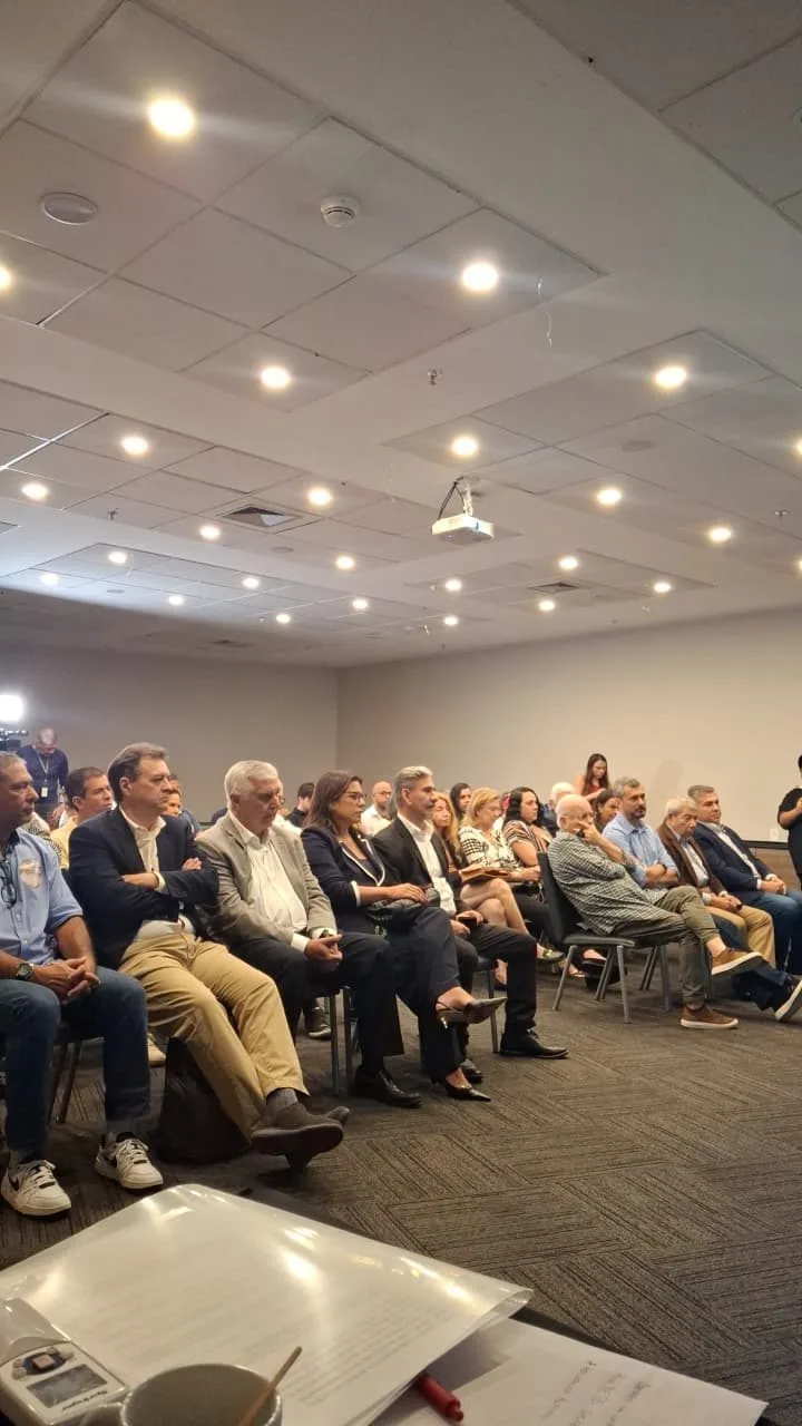 Público reunido no auditório da 23ª edição do Fórum de Segurança do HotéisRIO e da ACIR