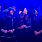 Elenco de A Bruxinha que Era Boa em cena no O Tablado