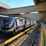 Composição do MetrôRio em estação da cidade do Rio de Janeiro, cuja rede deve ser ampliada com as linhas 2, 3 e 4