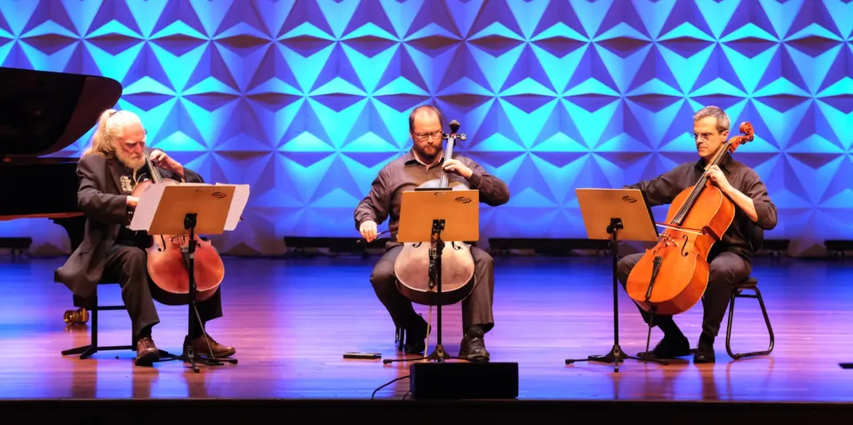 Apresentação do Festival Rio Cello, que leva concertos gratuitos de violoncelo ao Centro do Rio de Janeiro