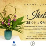 Arranjo floral japonês exposto na mostra de ikebana do Forte de Copacabana