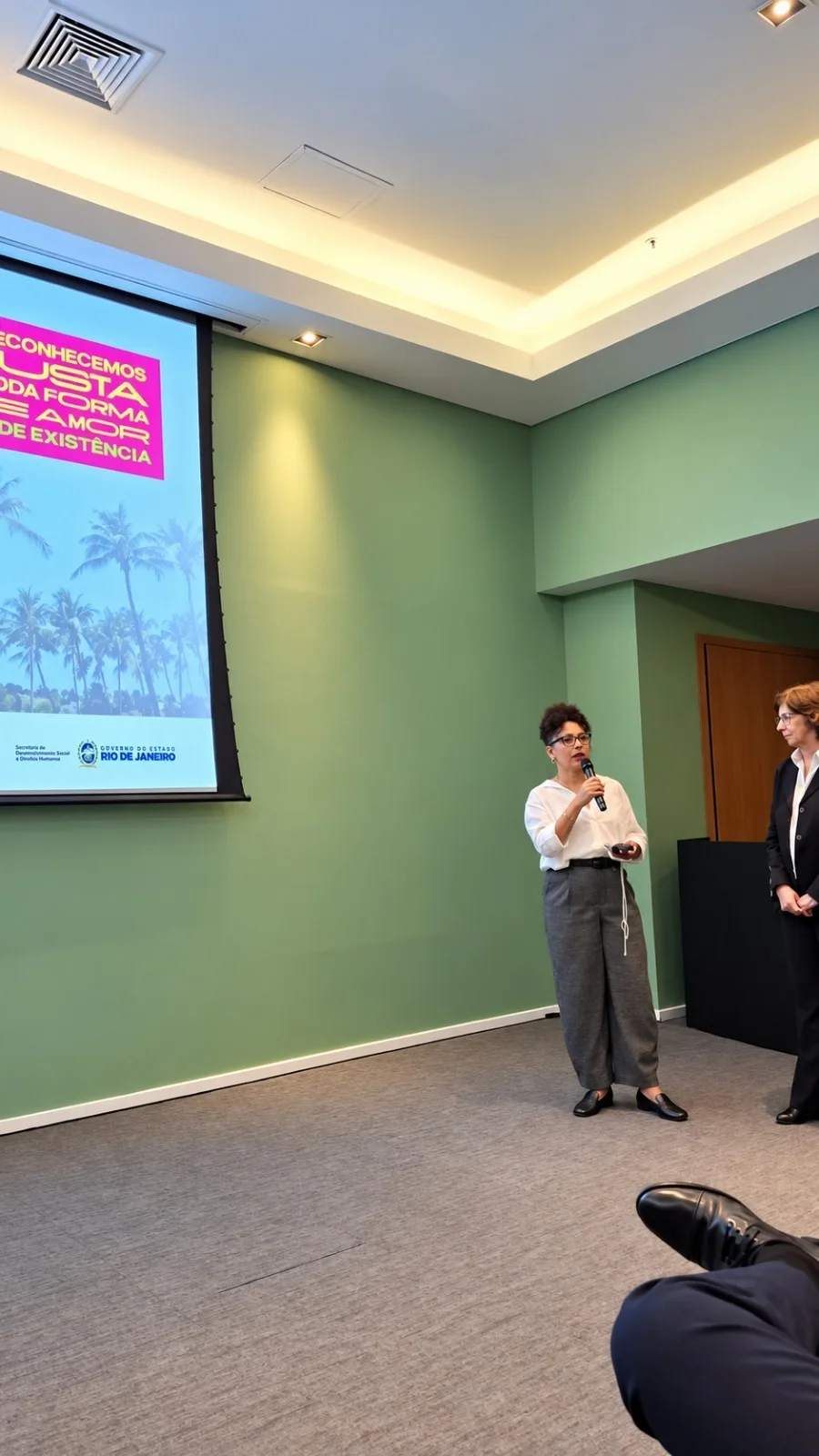 Apresentações e público do Fórum Comercial do HotéisRIO, no Grand Mercure Rio de Janeiro Copacabana