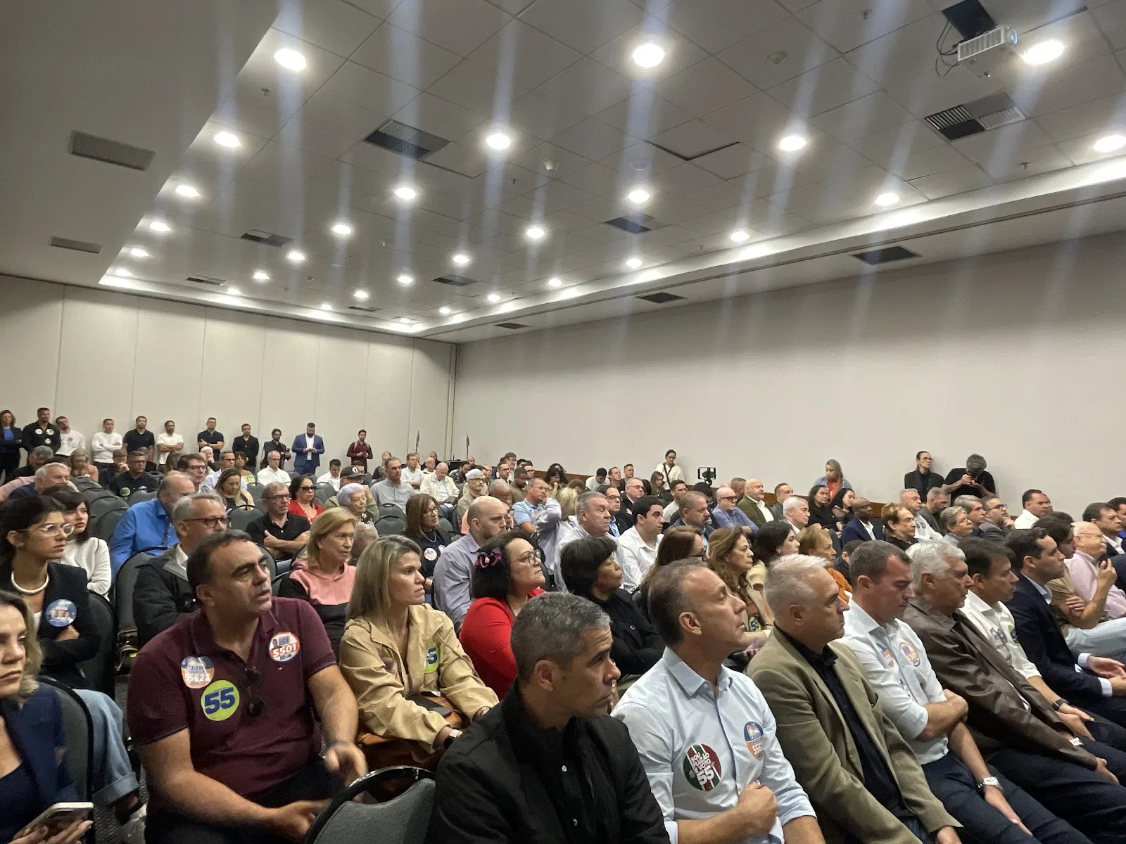 Registro da 23ª edição do Fórum de Segurança do HotéisRIO e ACIR com o candidato Eduardo Paes, no Rio de Janeiro