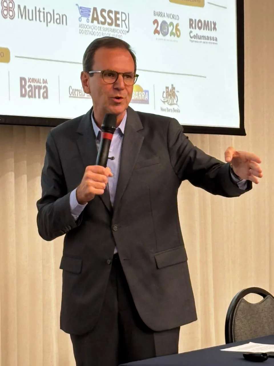 Registro da 23ª edição do Fórum de Segurança do HotéisRIO e ACIR com o candidato Eduardo Paes, no Rio de Janeiro