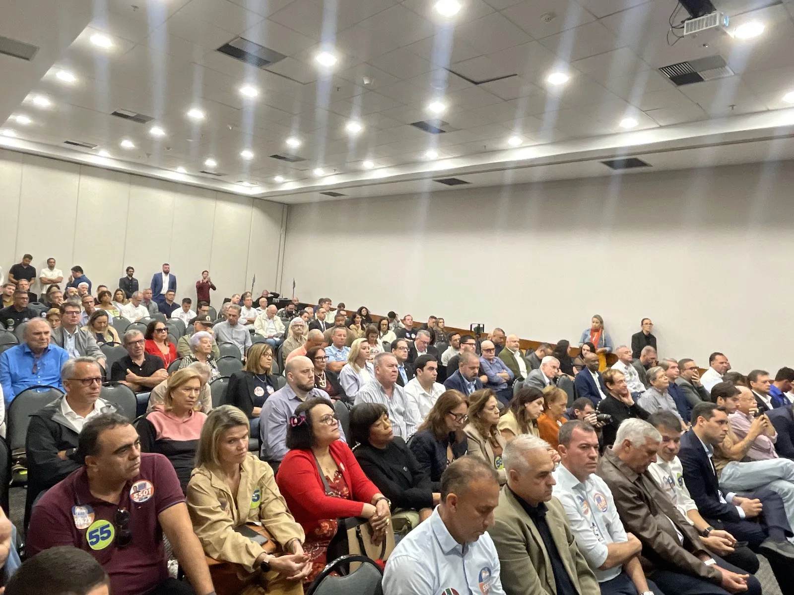 Registro da 23ª edição do Fórum de Segurança do HotéisRIO e ACIR com o candidato Eduardo Paes, no Rio de Janeiro