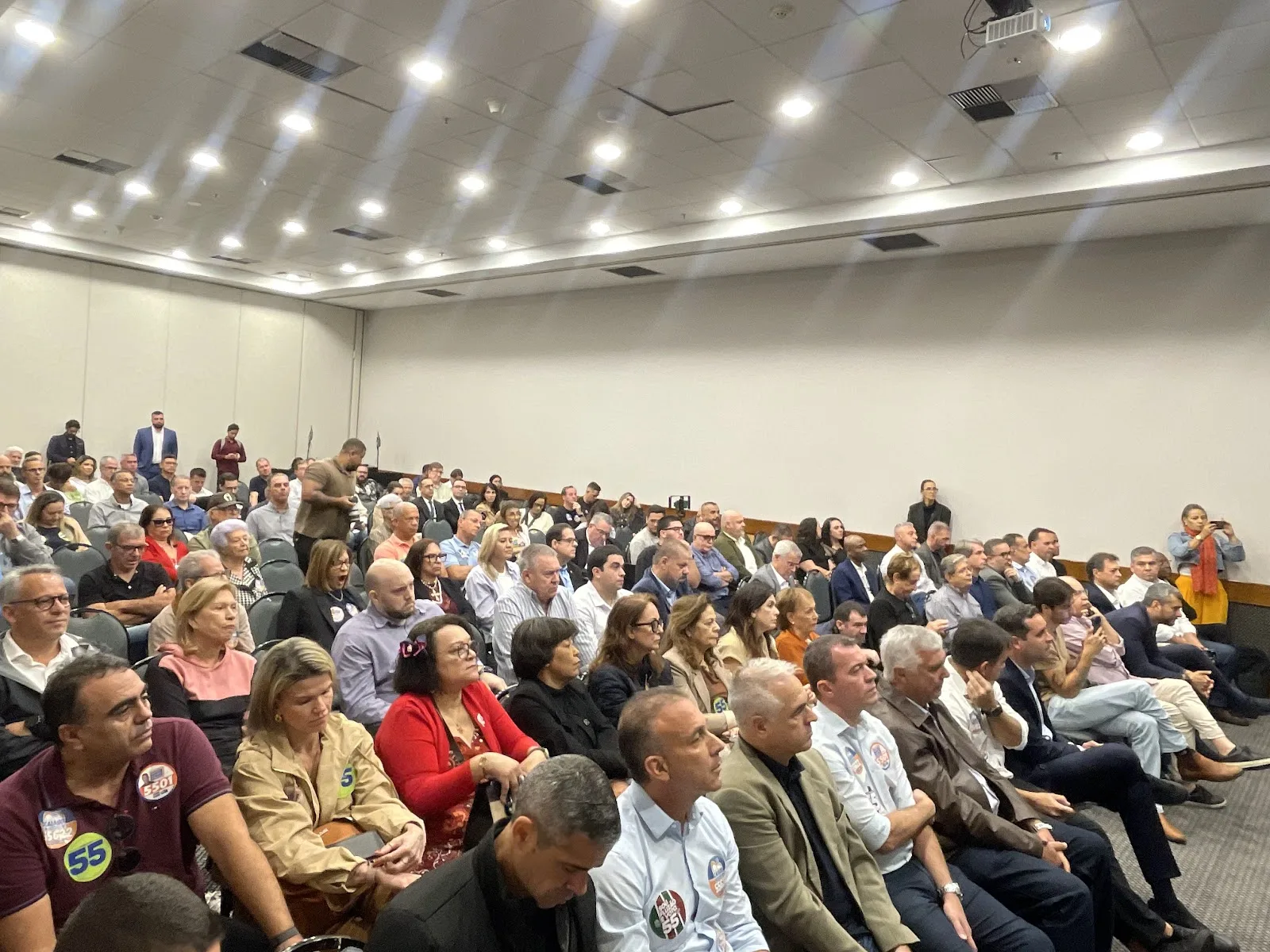 Registro da 23ª edição do Fórum de Segurança do HotéisRIO e ACIR com o candidato Eduardo Paes, no Rio de Janeiro