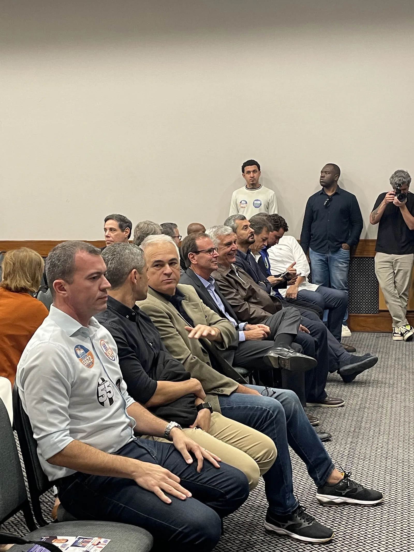 Registro da 23ª edição do Fórum de Segurança do HotéisRIO e ACIR com o candidato Eduardo Paes, no Rio de Janeiro