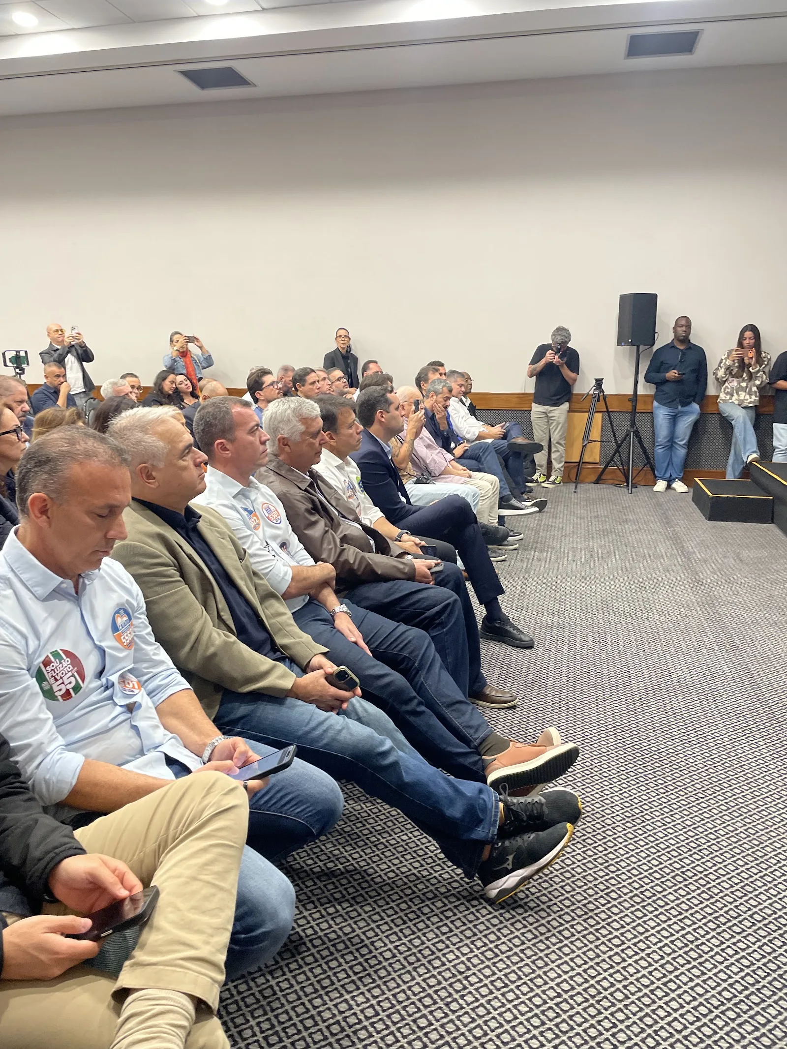 Registro da 23ª edição do Fórum de Segurança do HotéisRIO e ACIR com o candidato Eduardo Paes, no Rio de Janeiro
