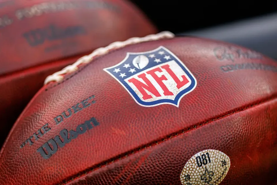 Bolas oficiais da NFL: o jogo da liga no Maracanã, em 27 de setembro de 2026, elevou a ocupação hoteleira do Rio de Janeiro a 77,90%