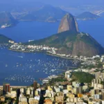 Vista do Pão de Açúcar a partir do Cristo Redentor, no Rio de Janeiro
