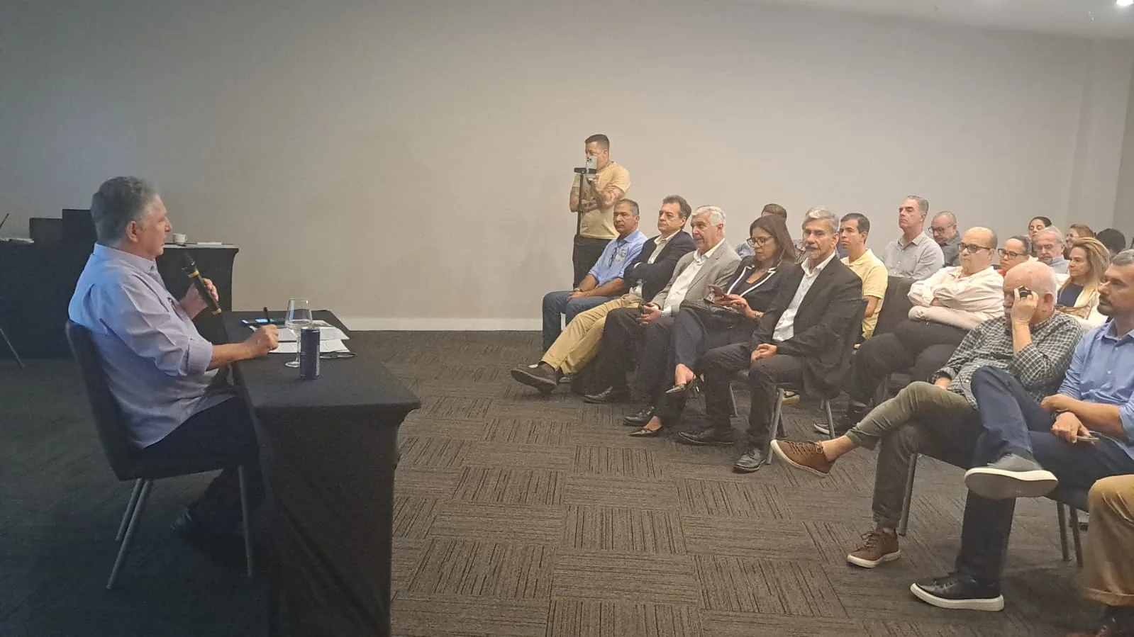 Encontros da 23a edicao do Forum de Seguranca do HoteisRIO e da ACIR com candidatos ao governo do estado