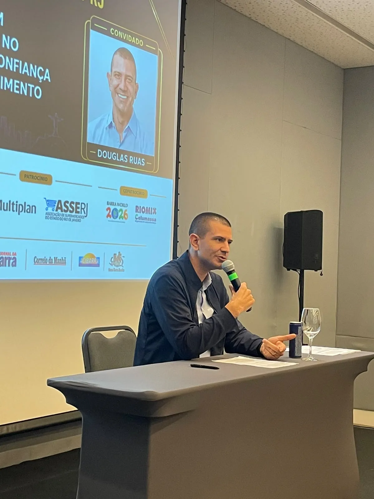 Encontros da 23a edicao do Forum de Seguranca do HoteisRIO e da ACIR com candidatos ao governo do estado