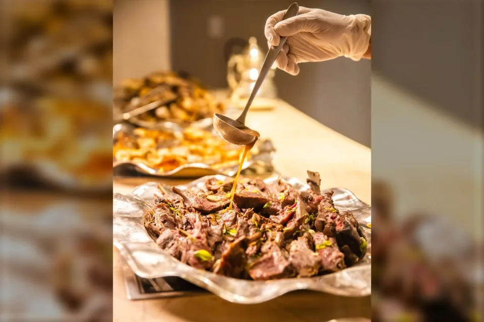 Prato servido em buffet no Hotel Nacional, no Rio de Janeiro
