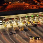 Pista da Linha Amarela com movimento de veículos na véspera do feriadão de Nossa Senhora Aparecida de 2026