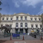 Fachada do Museu Nacional, na Quinta da Boa Vista, em obras de restauração