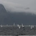 Veleiros na Baía de Guanabara durante a 81ª Regata Escola Naval, no Rio de Janeiro