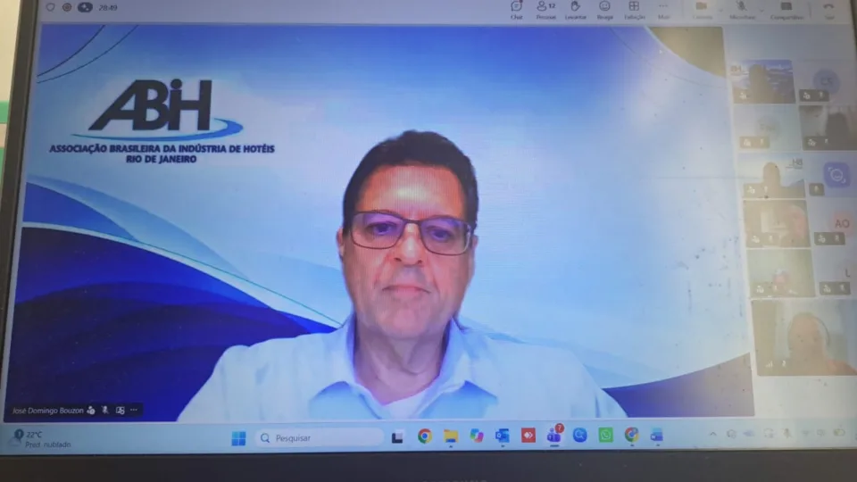 Reuniao online de diretoria da ABIH-RJ sobre temas trabalhistas, com o presidente Jose Domingo Bouzon e a assessoria juridica