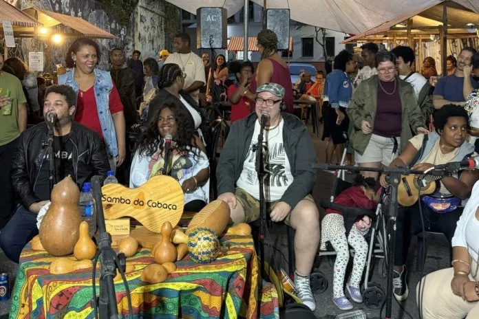 Roda de samba na Casa da Tia Ciata, no bairro da Saúde, região central do Rio de Janeiro