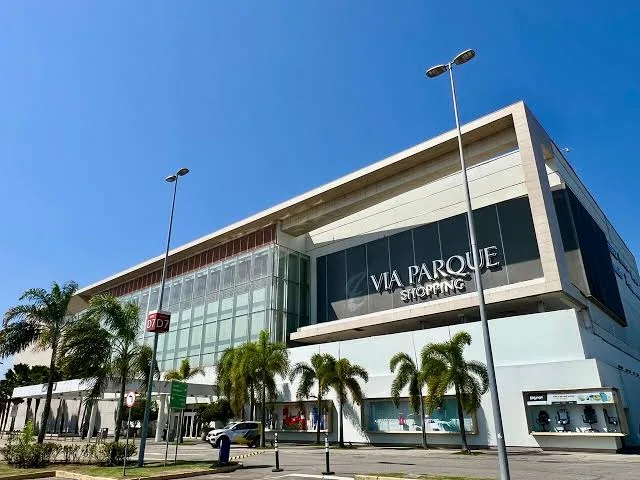 Fachada do Via Parque Shopping, na Barra da Tijuca